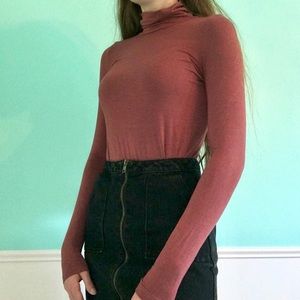 American Eagle Turtleneck